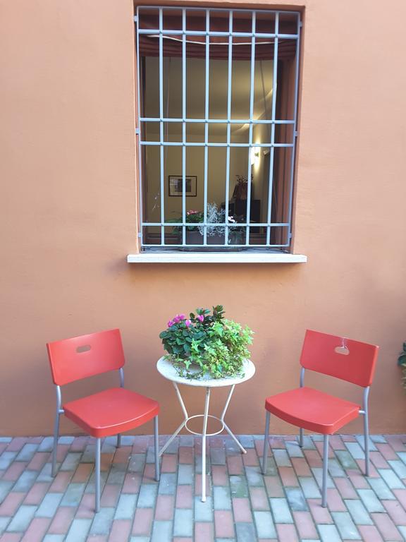 Casa Belfiore Da Andrea Ferrara Exterior foto